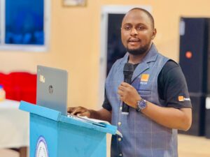 Orange PRO Thrills UNIMAK Students at Tech Expo